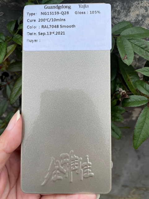 Revêtement en poudre transparent de couleur noire sur la roue de la voiture Revêtements en poudre époxy riches en zinc gris mat brillant lisse pour la peinture en acier et en aluminium