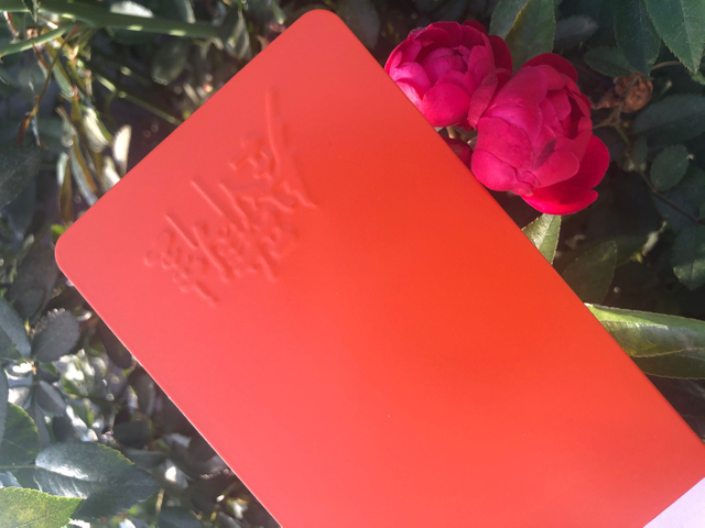 Revêtement en poudre époxy rouge statique mat
