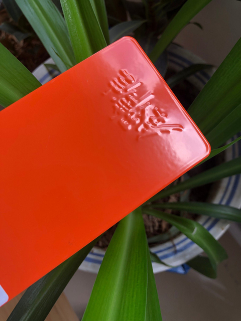Revêtement en poudre époxy-polyester par pulvérisation électrostatique