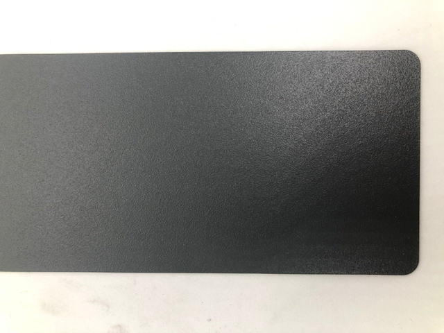 Revêtement en poudre de peinture en aérosol de polyester à grain de sable noir texturé par sable