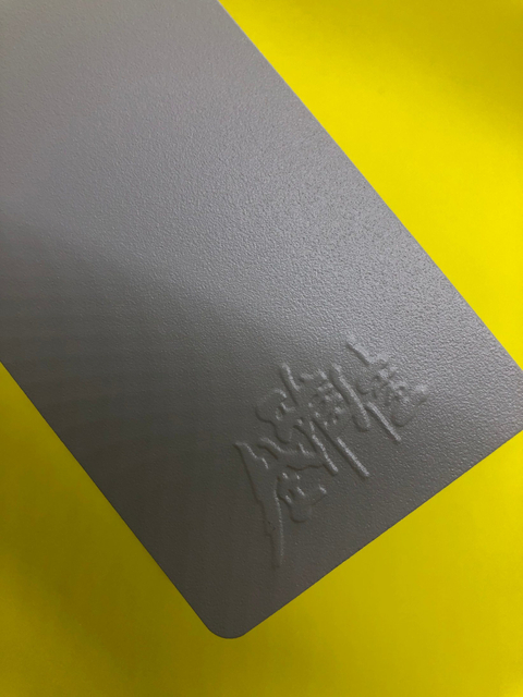 Grain de sable de couleur noire basse température.Poudre de revêtement en poudre économe en énergie